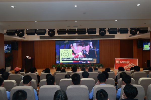 金多多 从赛场领奖台到国歌课堂，陶璐娜开讲“为国而歌”冠军思政课
